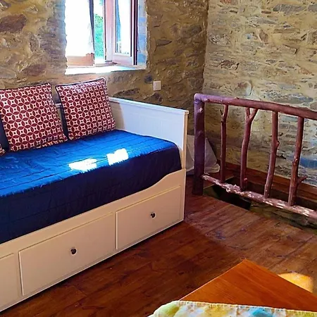 Dom wakacyjny Refugio Do Casal *